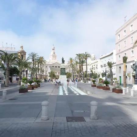 Sopranis Del Mar Centro Cádiz, Junto Playa Y Estación Cádiz
